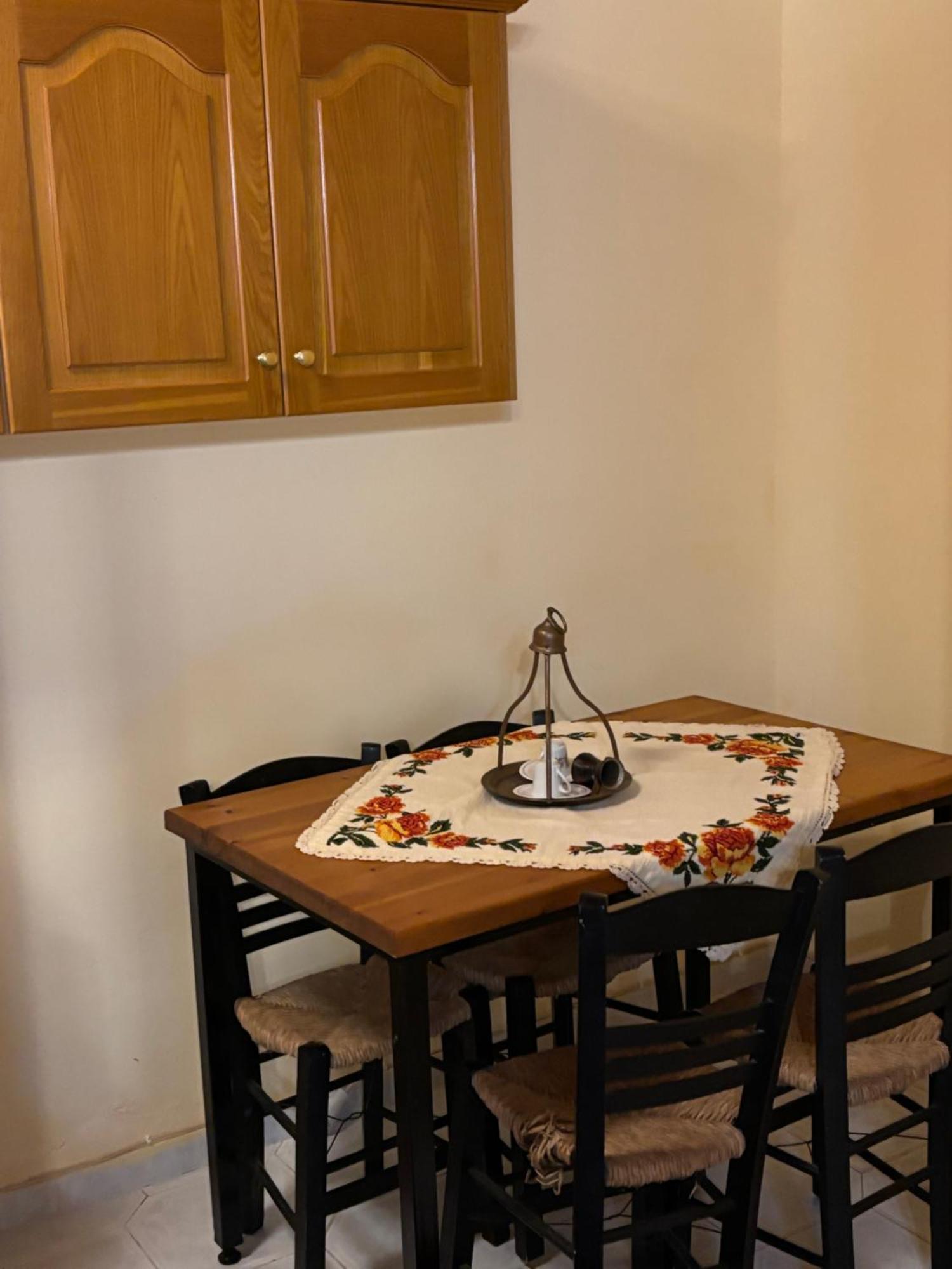 Thanasis House *